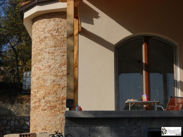 ДЕКОРАТИВЕН КАМЕН И БУЊА