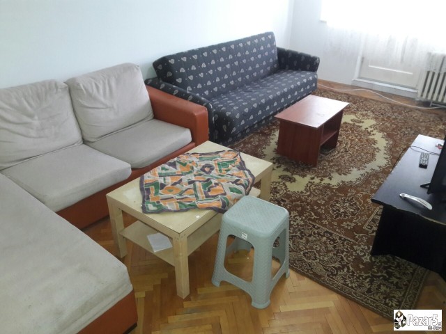 Издавам 4-собен стан во Карпош 4