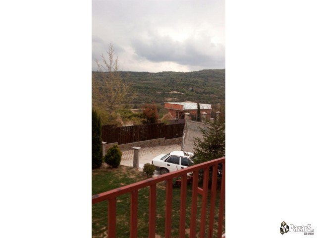 СЕ ИЗДАВА 3-СОБЕН СТАН ВО СОПИШТЕ