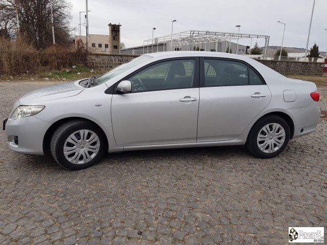 Toyota Corolla 1.4 Vvt-i/plin-prv Sopstvenik