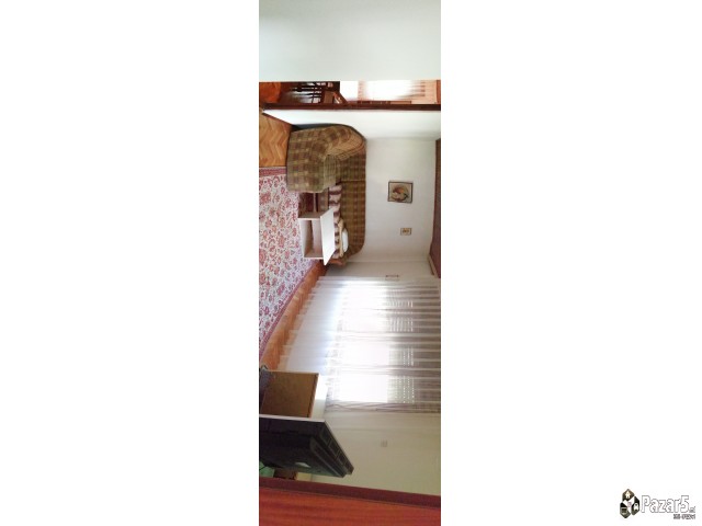 Izdavam Namestena Zidana Baraka