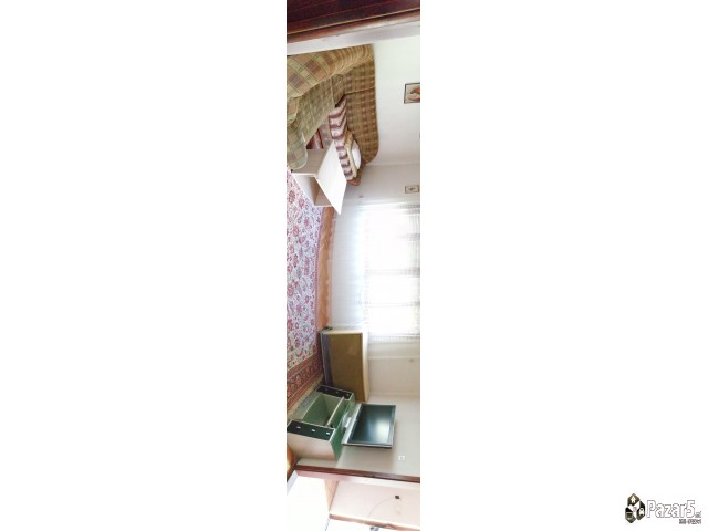 Izdavam Namestena Zidana Baraka