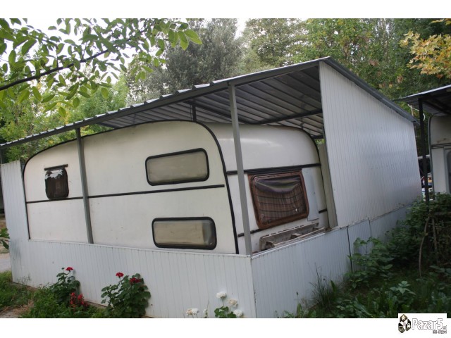 Se Prodava Kamp Prikolka Vo Kamp Elesac