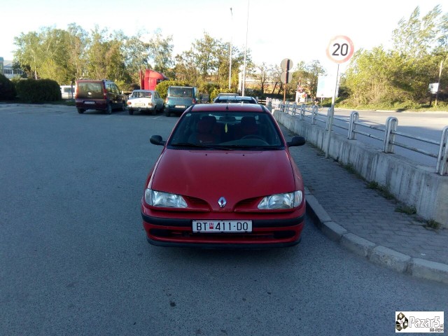  Renault Megane 1.6 E Reg.+ Zelen Karton