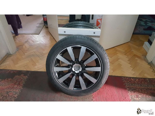 Гуми со фелни