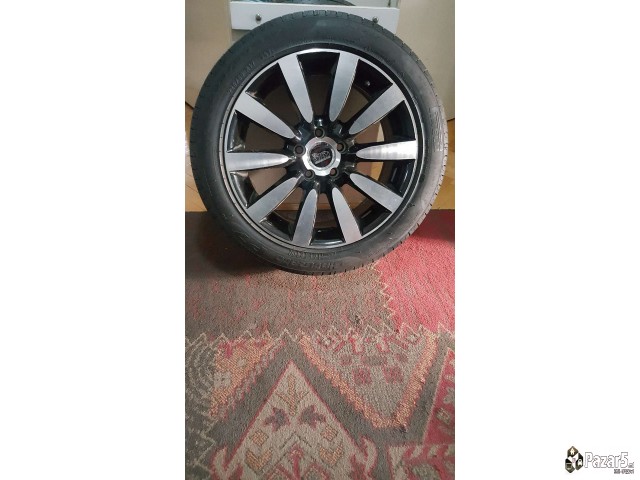 Гуми со фелни