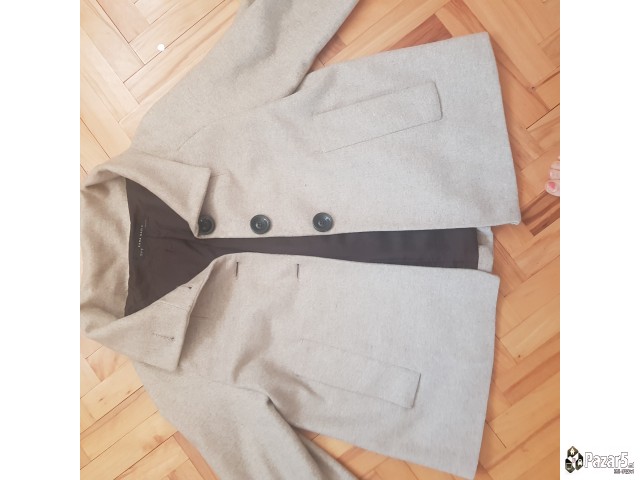 Kratka Palto Od Zara! Prekrasen Material