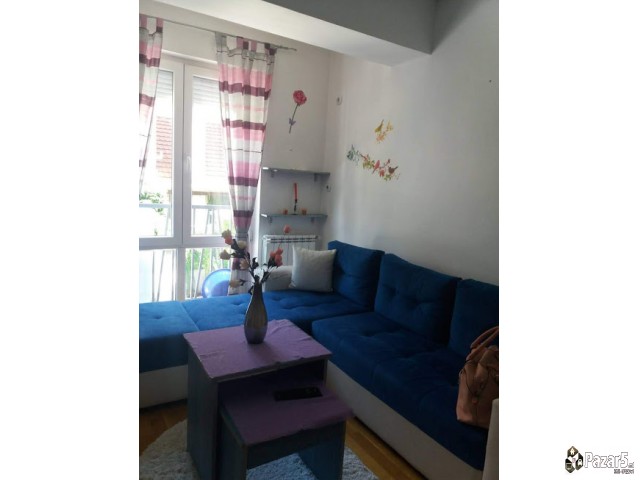 Se Izdava Garsonjera