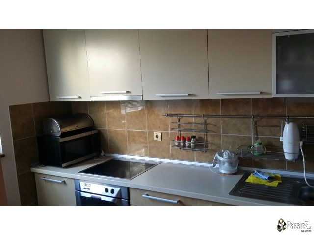 СЕ ИЗДАВА 3-СОБЕН СТАН ВО ЦЕНТАР