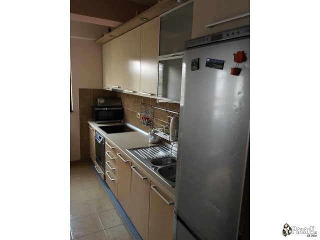 СЕ ИЗДАВА 3-СОБЕН СТАН ВО ЦЕНТАР