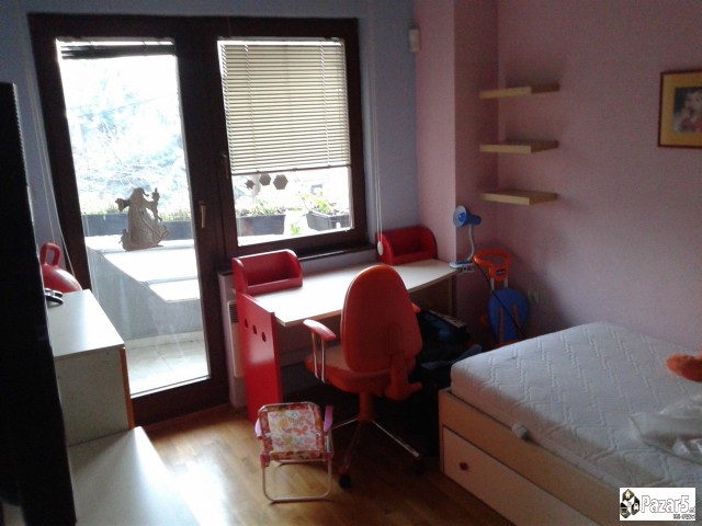 СЕ ИЗДАВА 3-СОБЕН СТАН ВО ЦЕНТАР