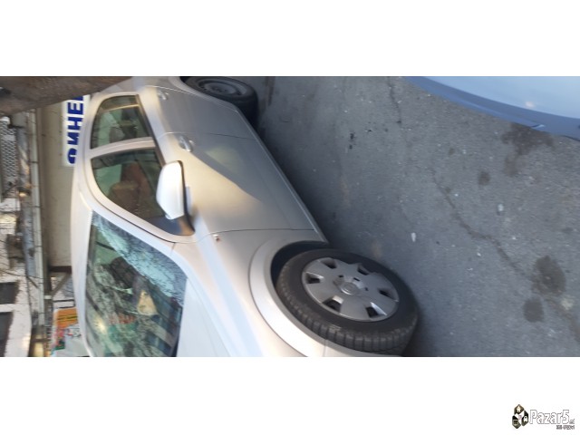 Prodavam Opel Astra 1.4