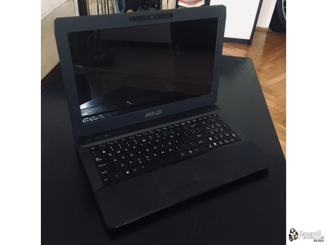 Asus Gaming Лаптоп + Razer Molten Naga глувче