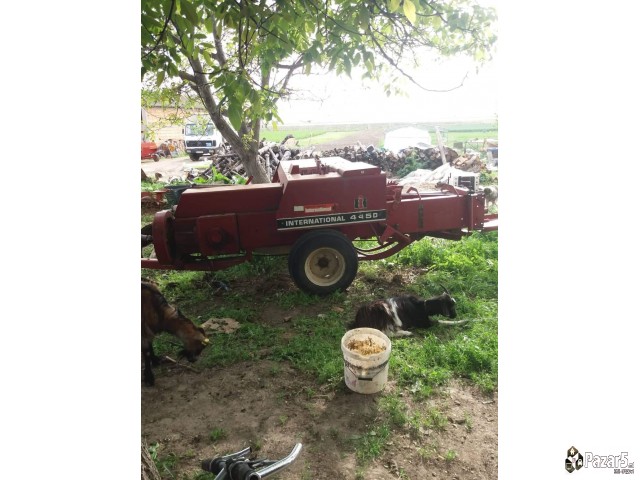 Traktor Univerzal640 I Baliracka Internacional445d