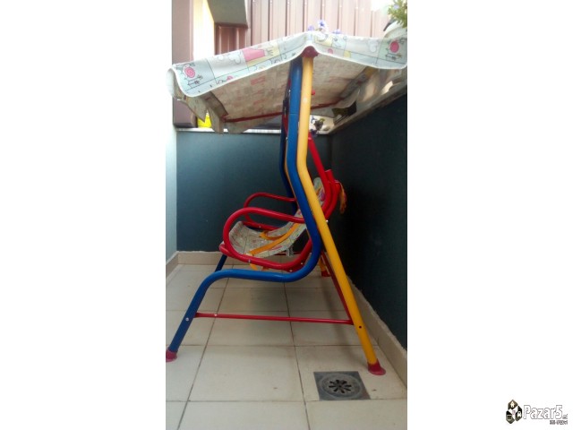 Продажба на детска нишалка