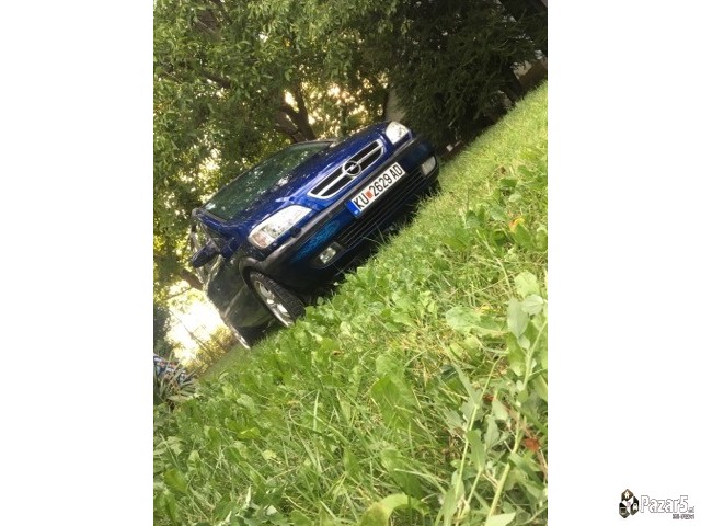Prodavam Opel Zafira