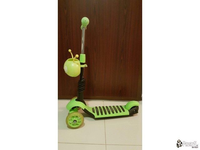 Trotinet Zelen