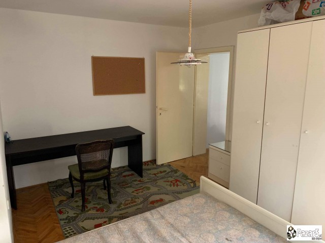 Издавам трособен наместен стан во Аеродром