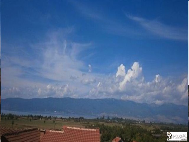 продавам лац лозје во викенд-населба Подмоље