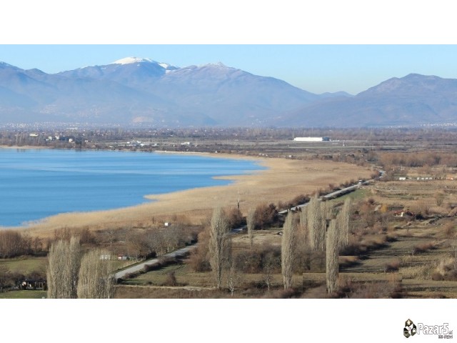 продавам лац лозје во викенд-населба Подмоље