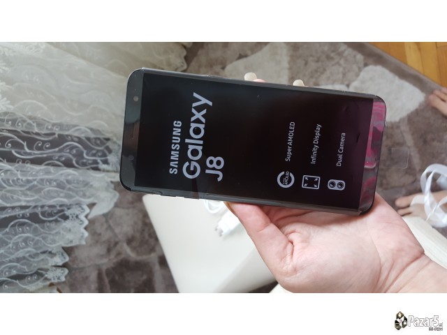Samsung Galaxy J8