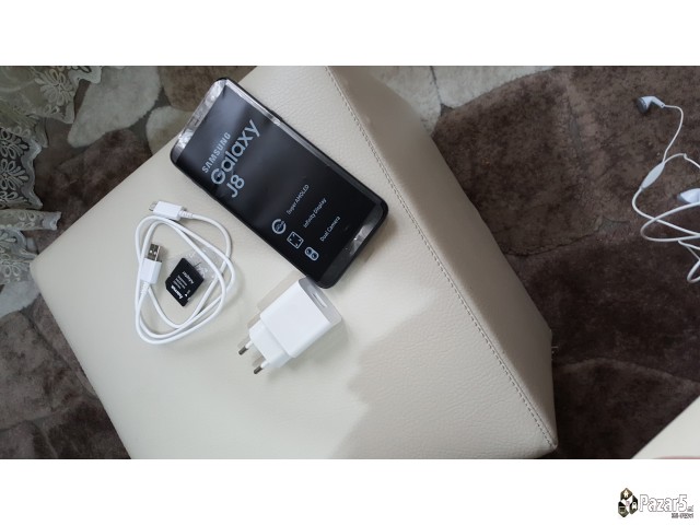 Нов Samsung Galaxy J8