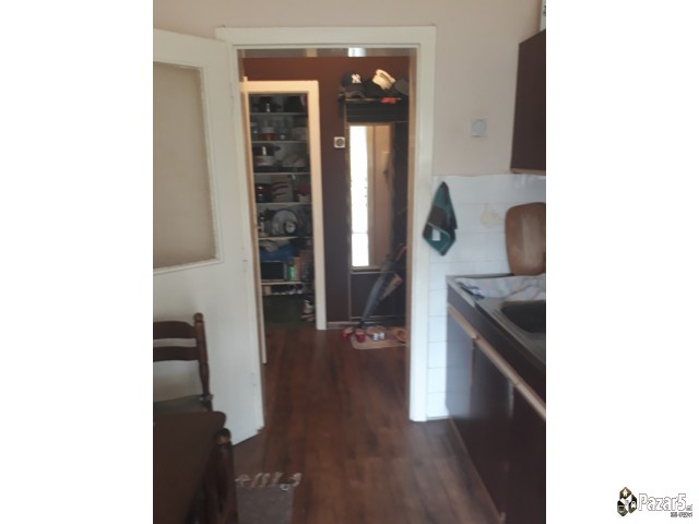 СЕ ПРОДАВА СТАН ВО ЦЕНТАР