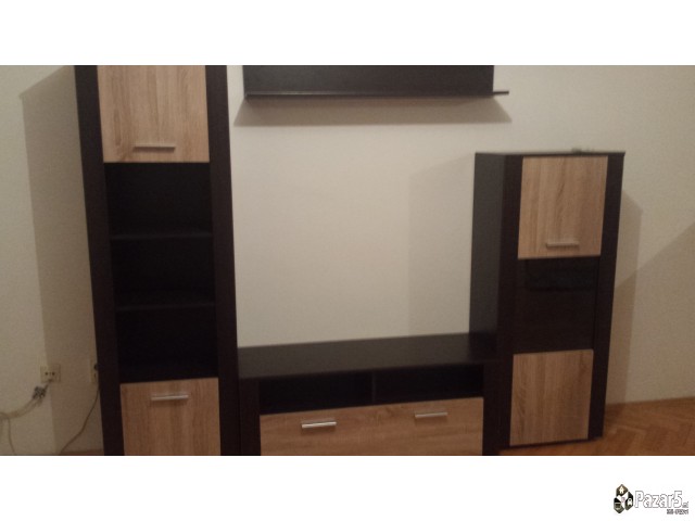 Се издава стан во Ценар