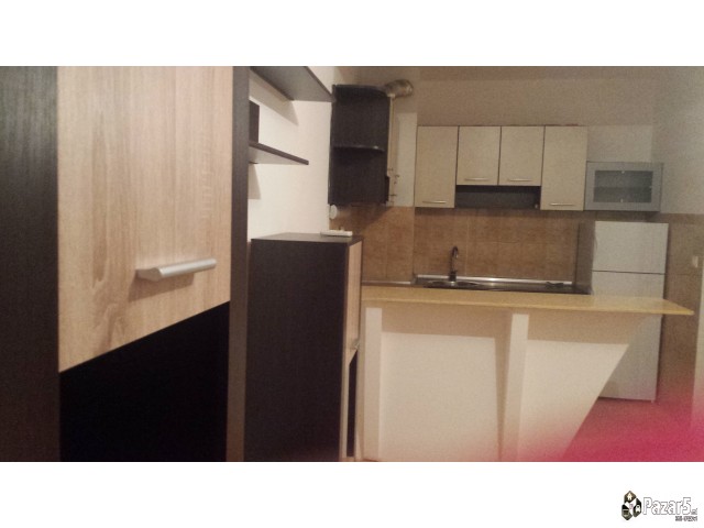 Се издава стан во Ценар