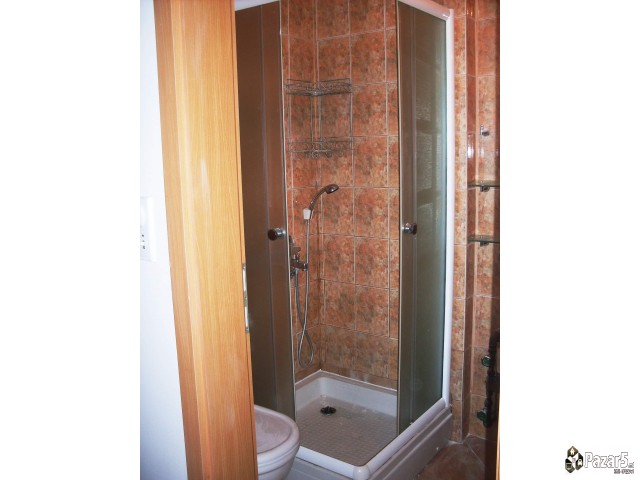 Се издава стан во Ценар