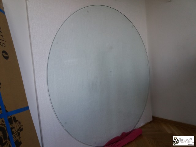 Стакло за округла маса