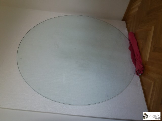 Стакло за округла маса