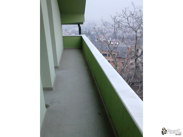 МЕРМЕР И ГРАНИТ