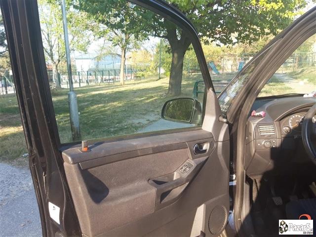 Se Prodava Opel Meriva 1.3