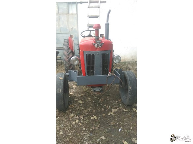 Се продава трактор Massey Ferguson 30