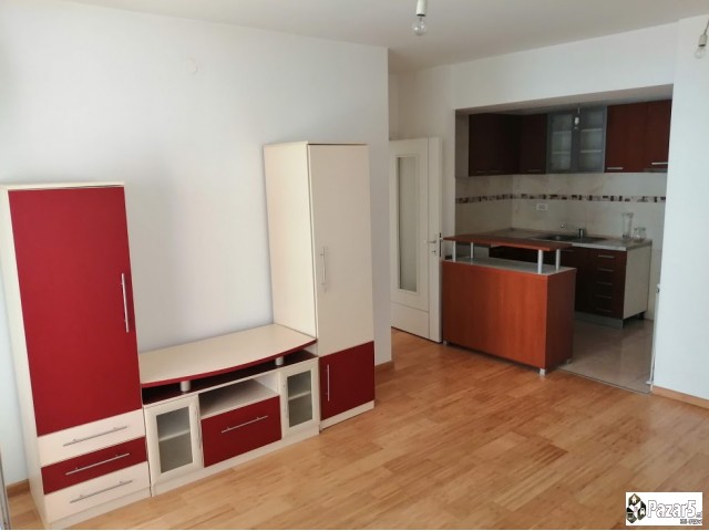 Se Izdava Stan Pozadi Tobako 2 