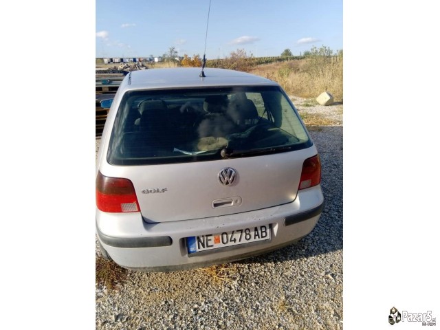 Се продава голф