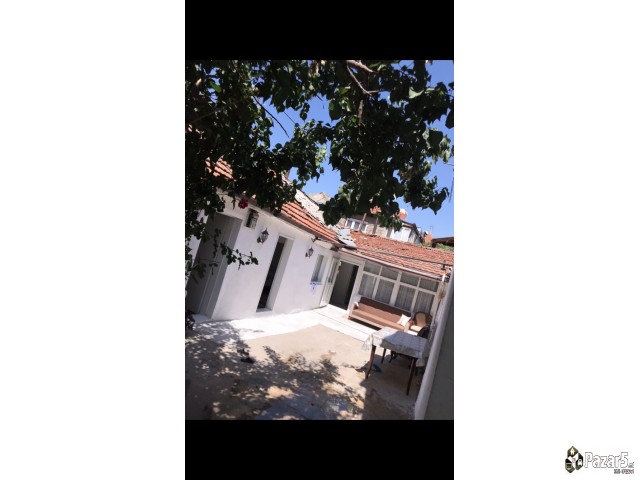 Se Prodava Kuca  Vo Skopje Gazibab Kontakt Tel 071