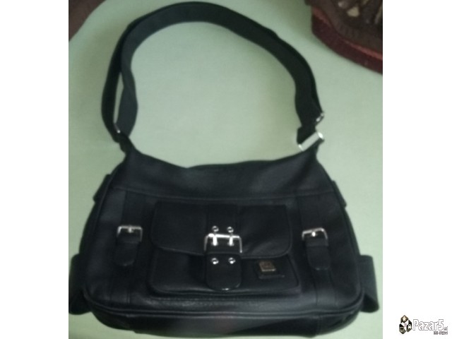 Se Prodavaat Zenski Tasni