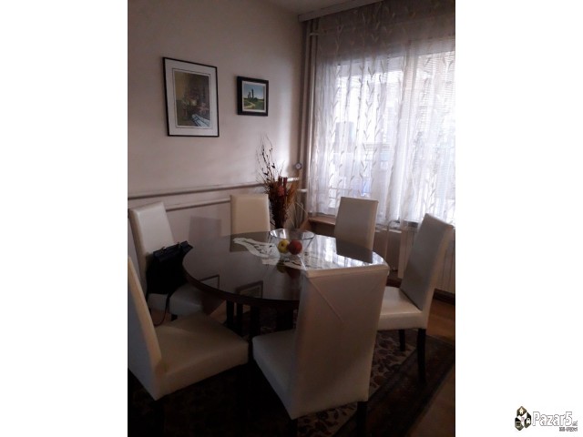   Se Prodava Ili Izdava