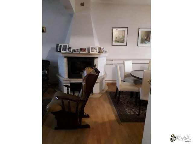   Se Prodava Ili Izdava