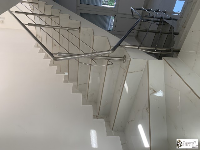 Се издава реновирана куќа во Црниче