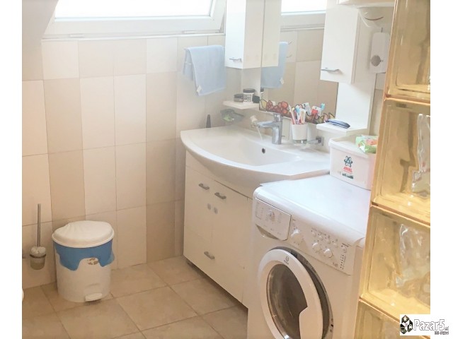 Се продава стан во Карпош 1