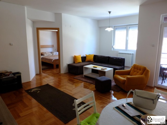 Стан во населба Аеродром