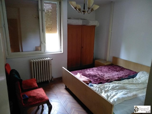 Се продава стан во Центар