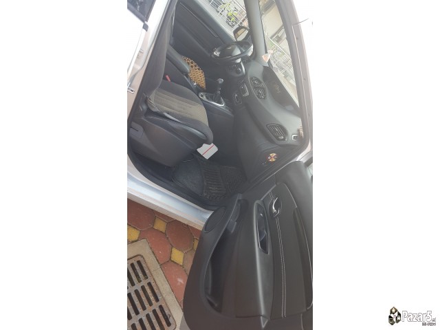 Renault Grand Scenic 2015