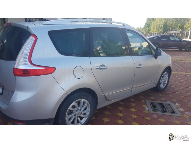 Renault Grand Scenic 2015