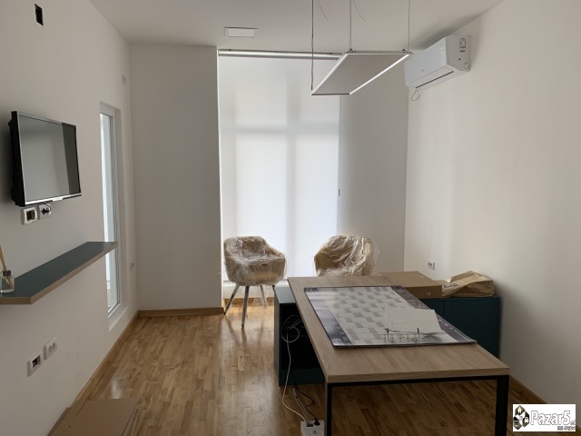 Деловен простор