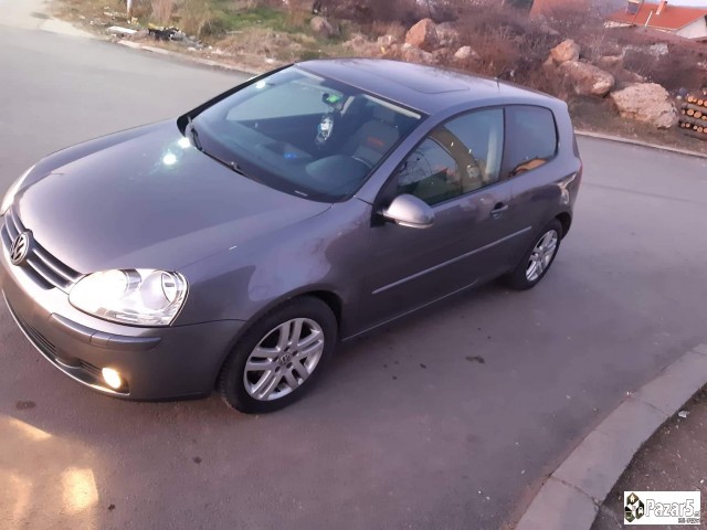 Se Prodava Golf-5 Vo Odlicna Sostojba Pali Vozi Ce