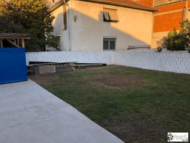 Se Prodava Kuka 337m2 Blizu Centar